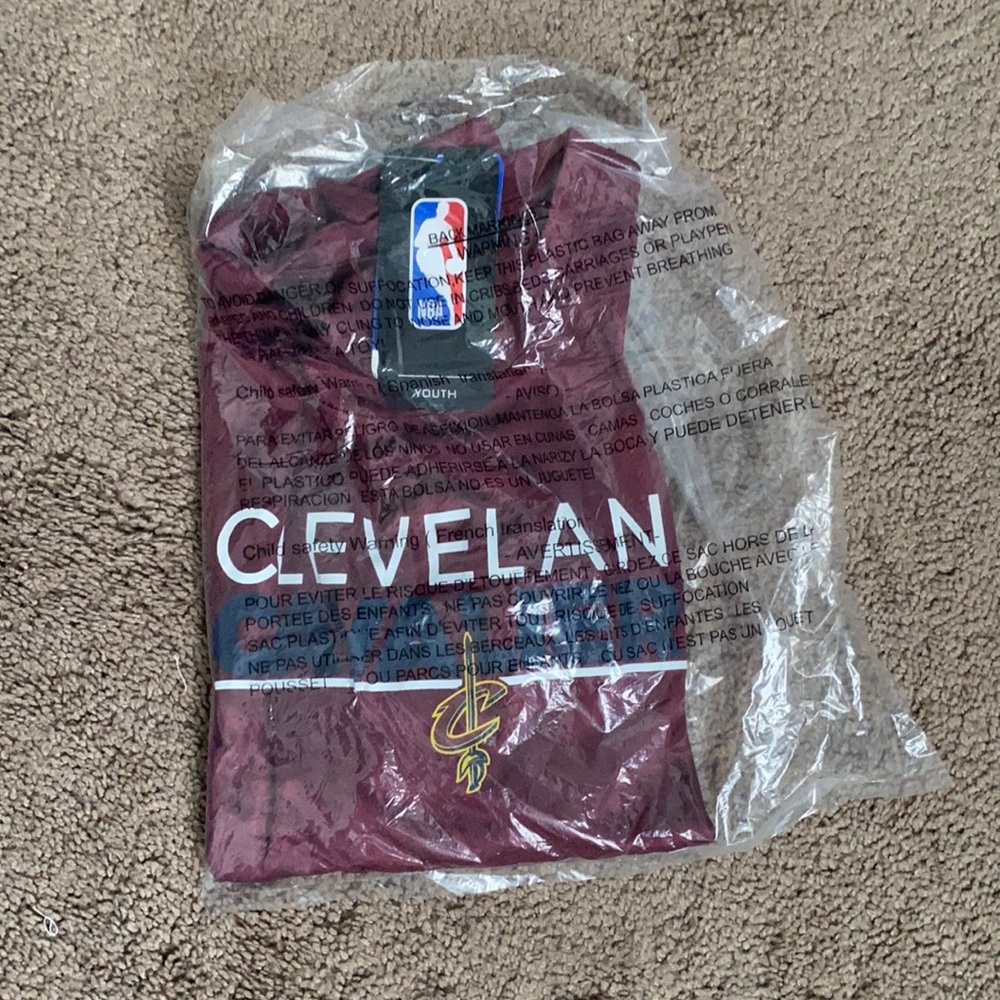 NWT! Cleveland Cavaliers Boys NBA Long Sleeve